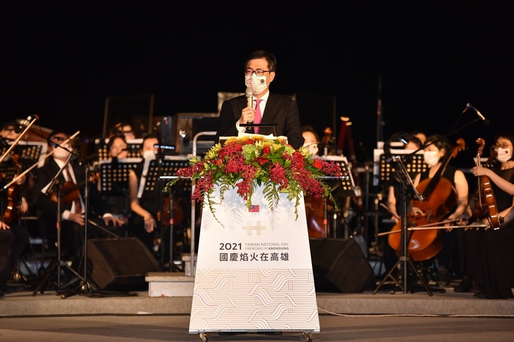 可能是 1 人和站立的圖像