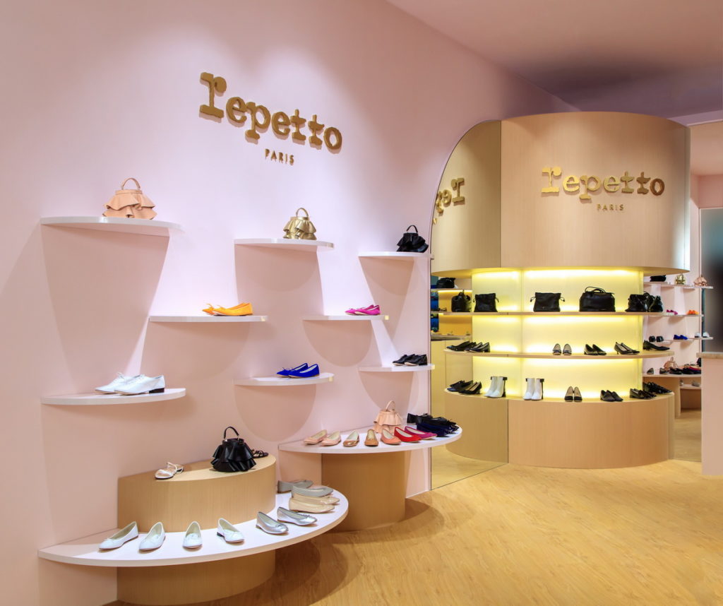 Repetto 法國芭蕾精品鞋履品牌_台北遠百信義A13形象概念店_店裝照