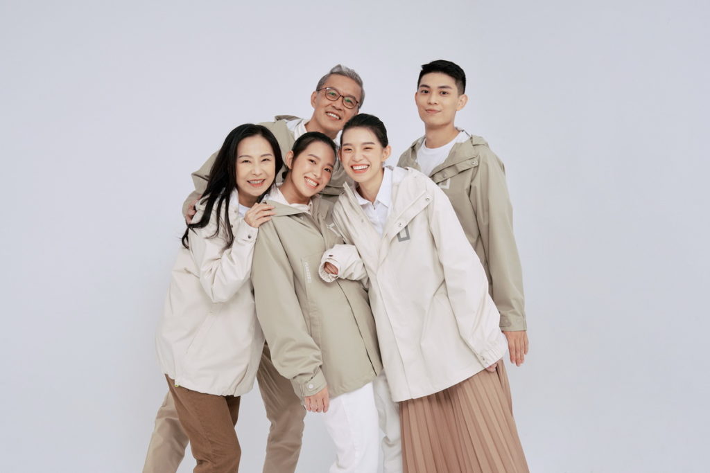 PLUS ZERO防護衣：