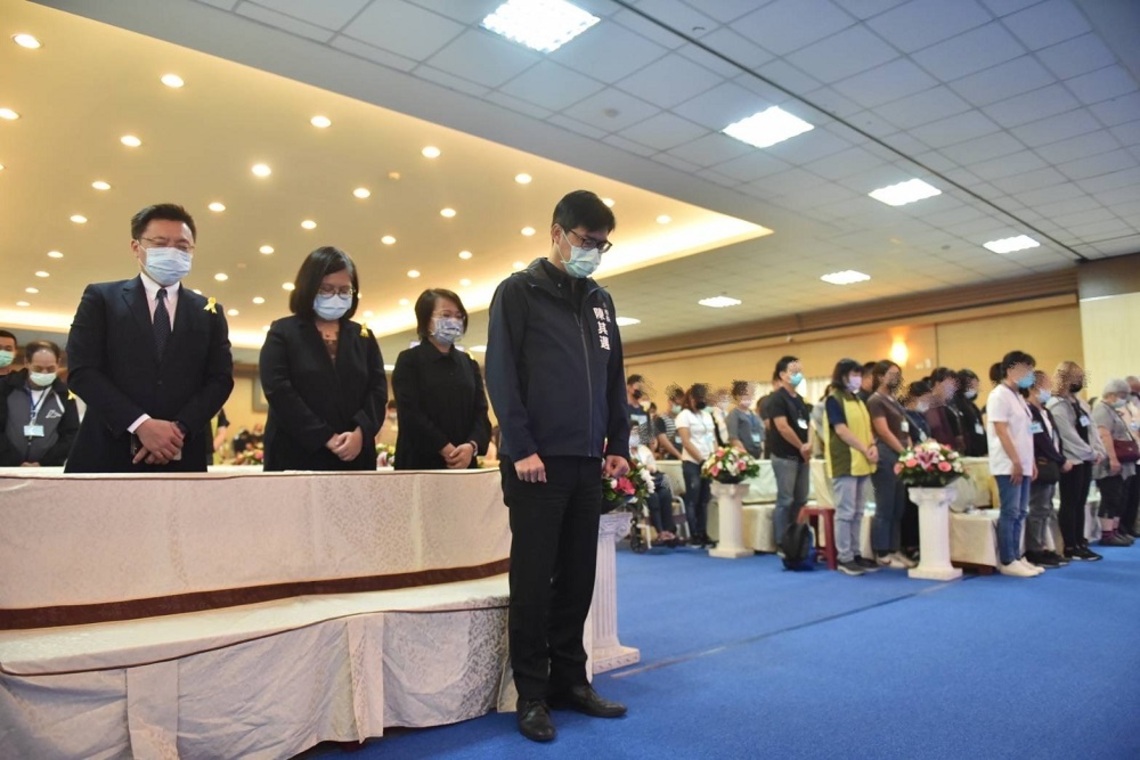 赴城中城公祭致哀 陳其邁:關懷與檢討不停止