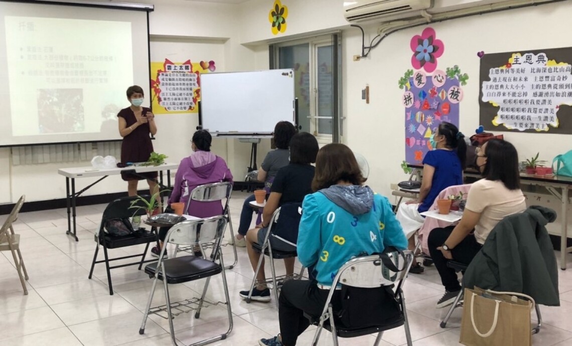 高市勞工大學首次於楠梓開辦植物療癒課程 助勞工紓解工作壓力