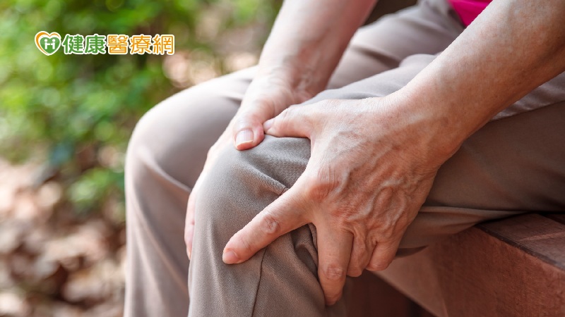 季節變化關節就痛? 復健科醫師曝防治攻略