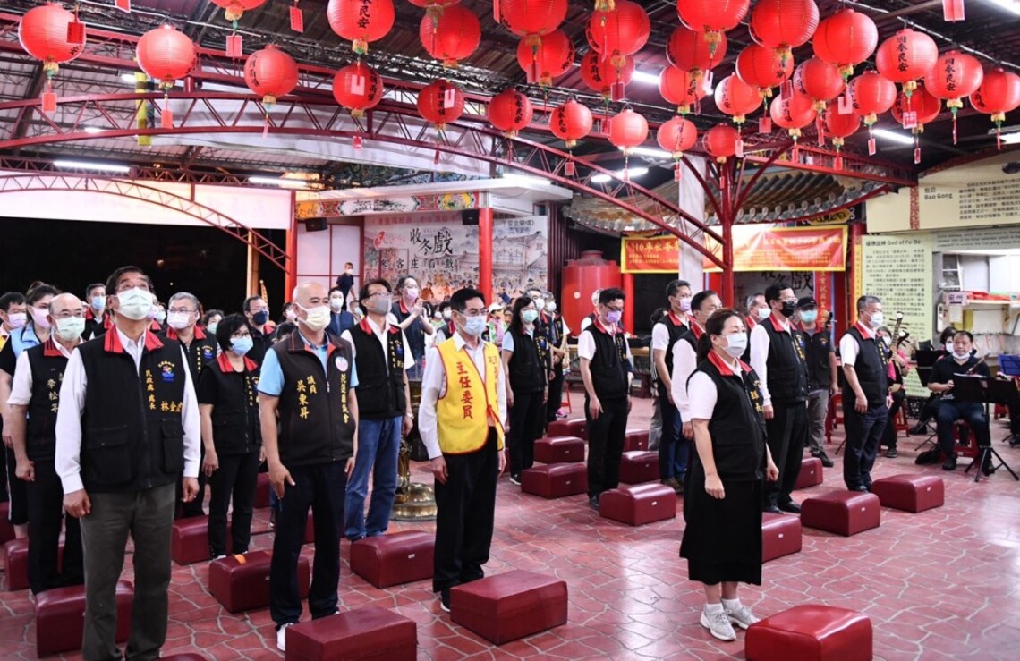 徐榛蔚率領局處首長參拜祈福 虔心為鄉親祈禱縣境闔家平安