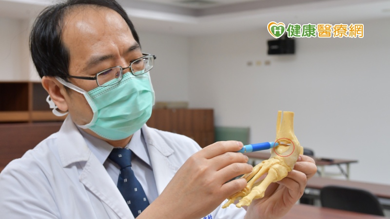 婦車禍擦撞　驚見踝關節掉出恐致缺血性壞死