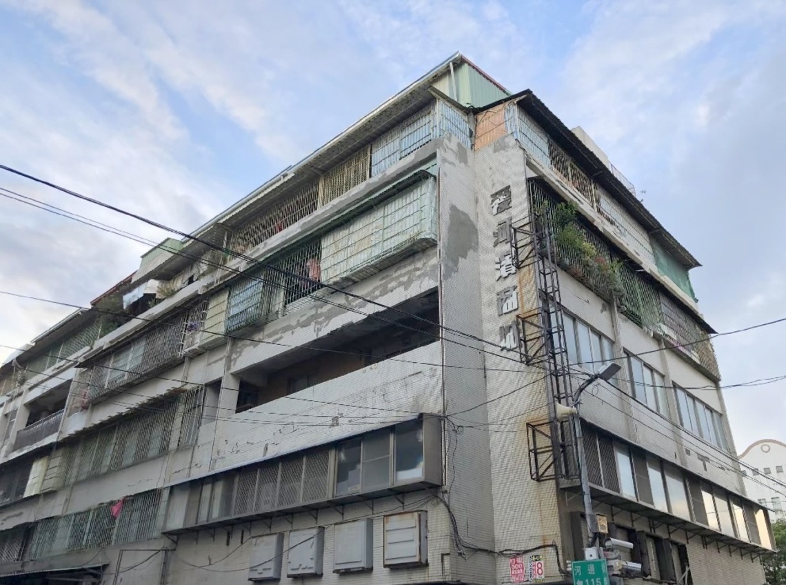 鼓山仁愛河濱商城自主都更案    危樓部分限期1個月內拆除