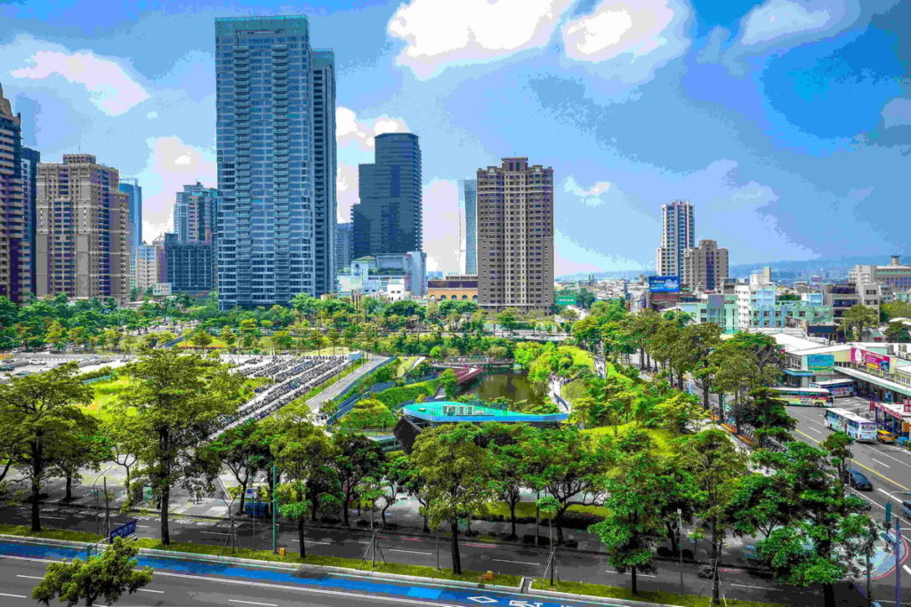 台灣「台中」因為地方美食和寺廟文化,而被推薦為 Booking.com 新興旅遊目的地之一。(圖片由Booking.com提供)