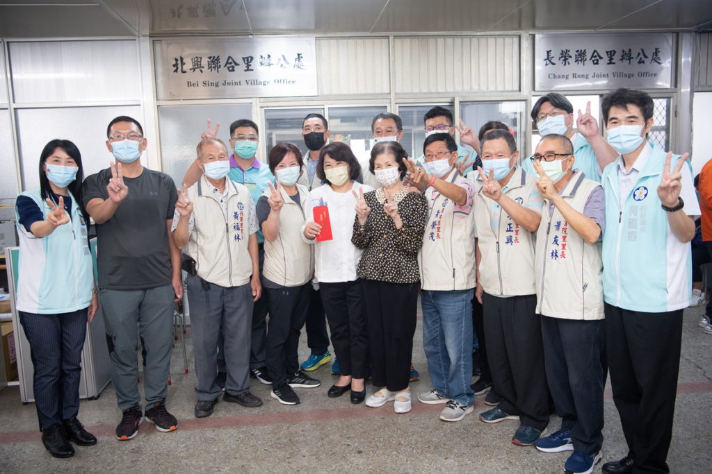 黃敏惠市長感謝所有投入發放作業的工作同仁