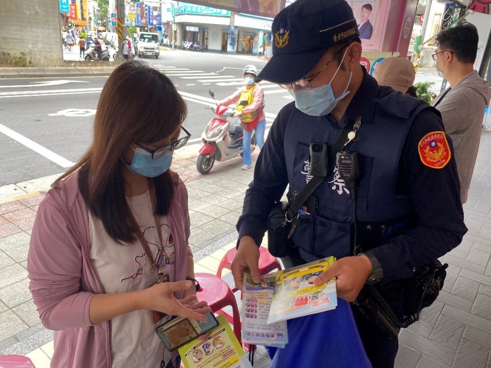 內湖警行人安全宣導情形
