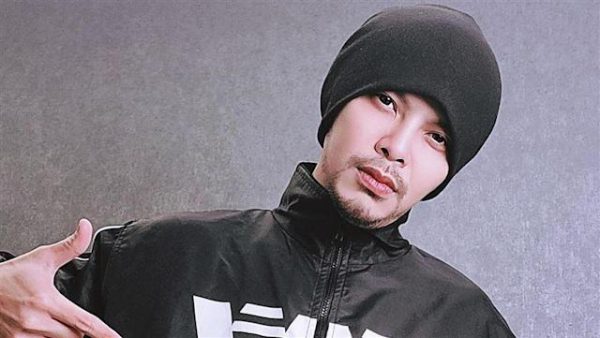 黃明志發行NFT歌曲,一天獲利90萬美!宣稱絕不變現、一同對抗銀行等中介機構