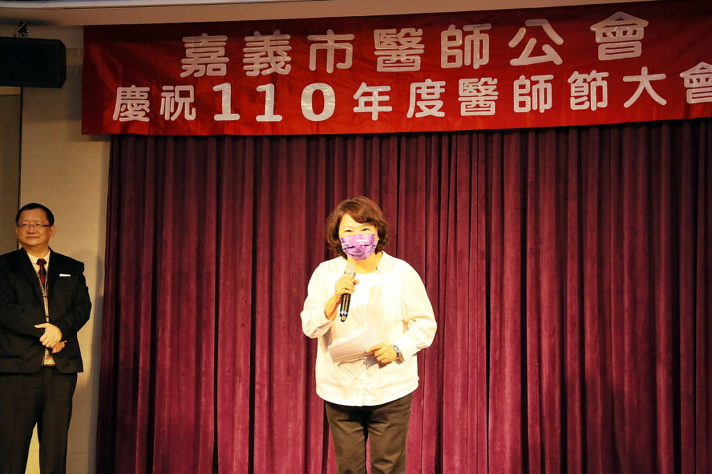 黃敏惠市長感謝所有醫師
