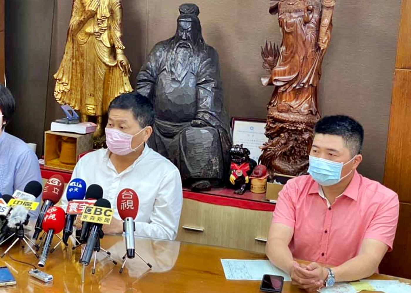顏寬恒為何遲不開口參選?綠營分析2大關鍵點 65 102901932 1695858413886471 984822626444640256 n
