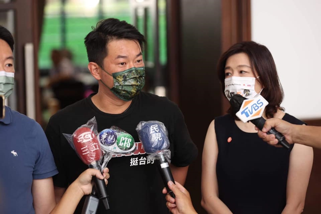 顏寬恒為何遲不開口參選?綠營分析2大關鍵點 66 243349607 4012345125537662 8375360433318015066 n
