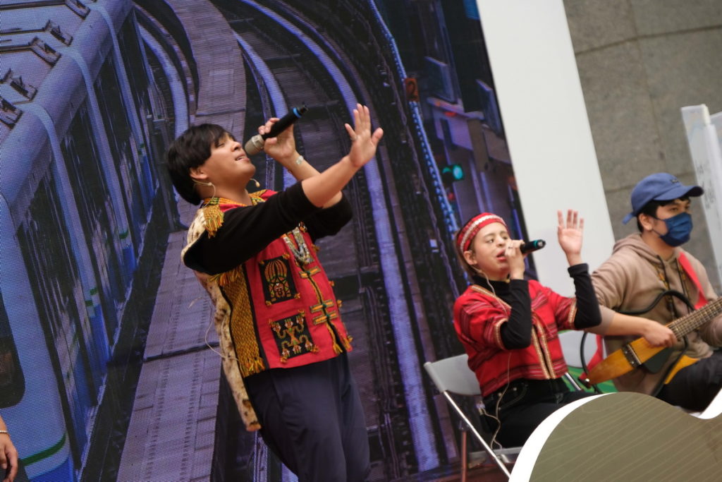 「戀戀林班歌」扶桑花樂團及曾宇辰唱出城市奮鬥的驕傲成就（圖／臺北市政府原住民族事務委員會提供）