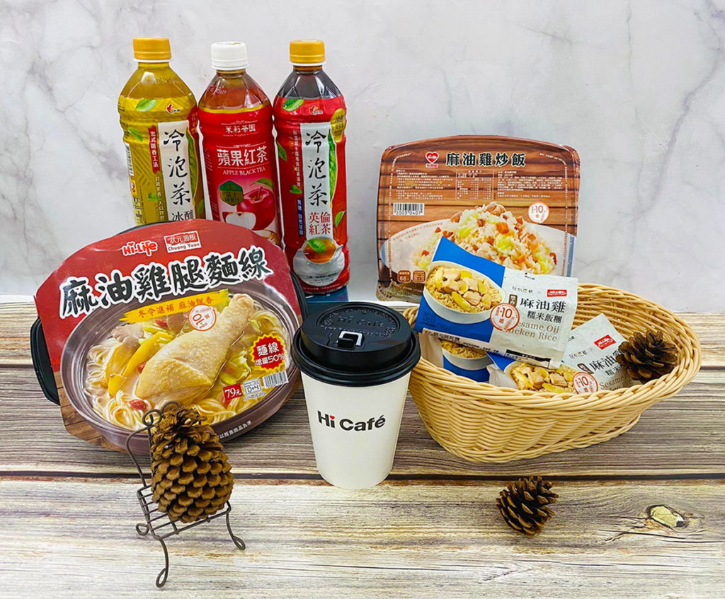 萊爾富看好冬暖商機,推出「麻油雞炒飯」(售價68元)、「狀元油飯聯名麻油雞手作飯糰」(售價45元) 、「 狀元油飯聯名麻油雞腿麵線」(售價79元),加10元享飲品優惠組合
