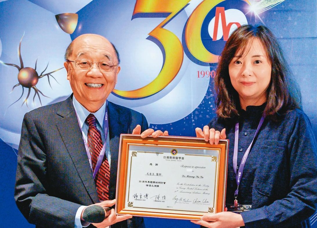 【何豪毅專欄】陳時中籲給王必勝機會 怎對得起65萬軍公教 56 111002