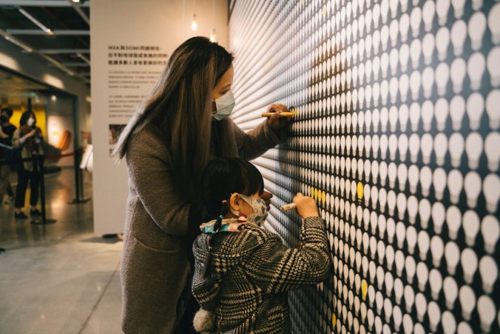 DOMI 綠然與 IKEA 目標募集萬人連署,幫助點亮相當於全新店的能源貧窮家戶