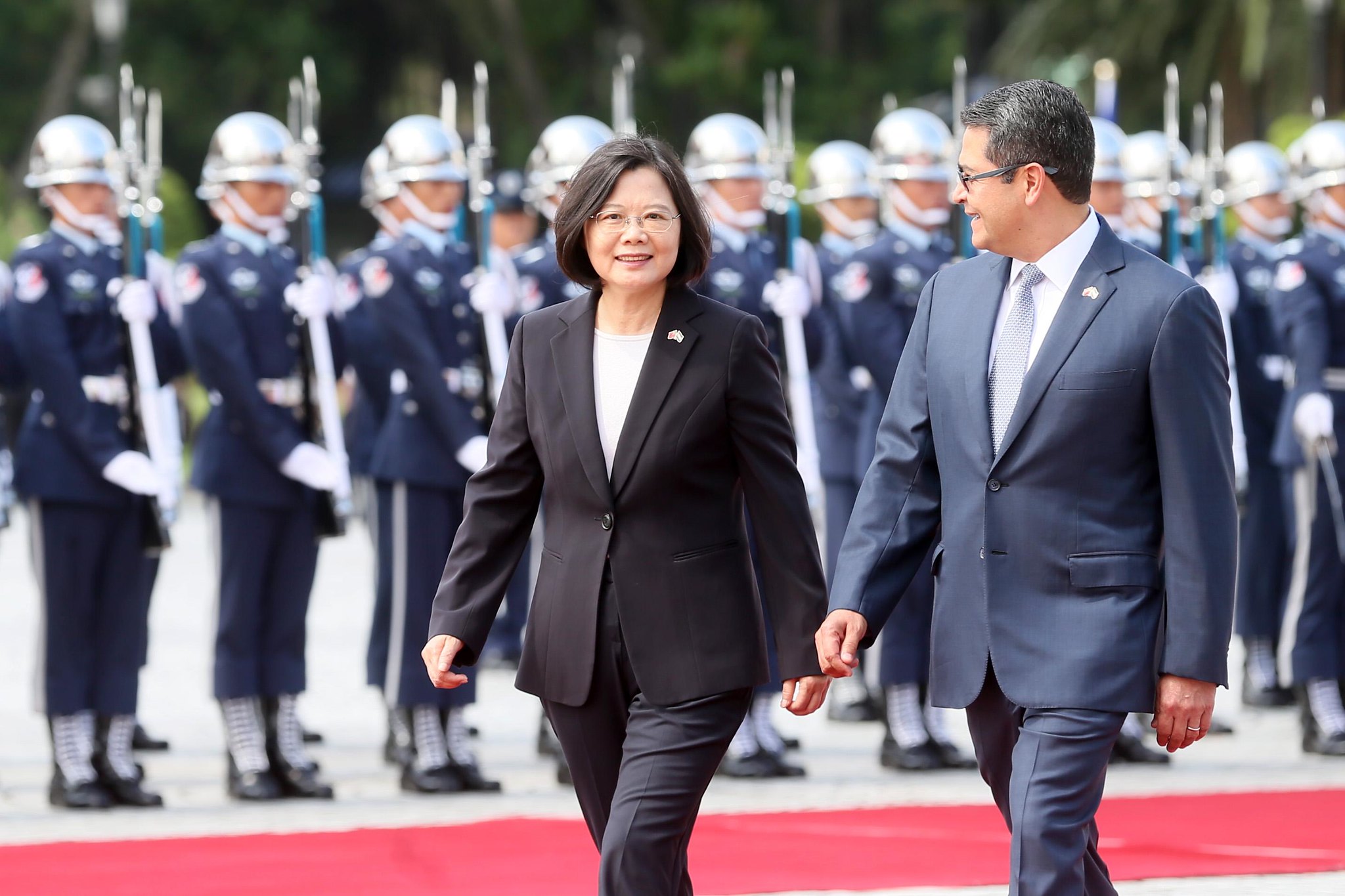 抗中挺台!繼美議員搭軍機訪台後 宏國總統周五再來台 42 30046695456 960e4785ba k
