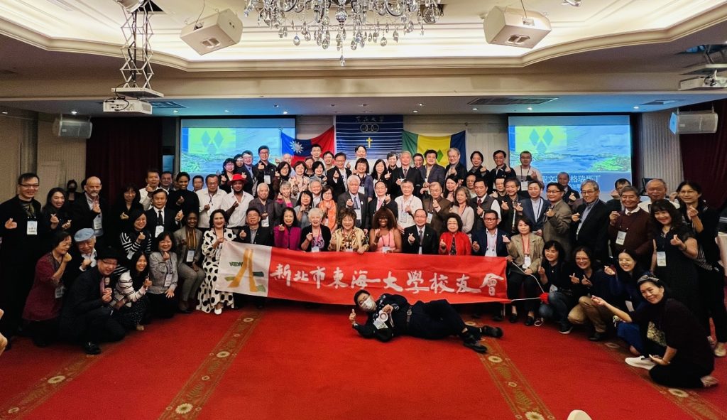 新北市東海大學校友會凝聚校友力量,協助友邦聖文森重建家園。(圖/東海大學提供)