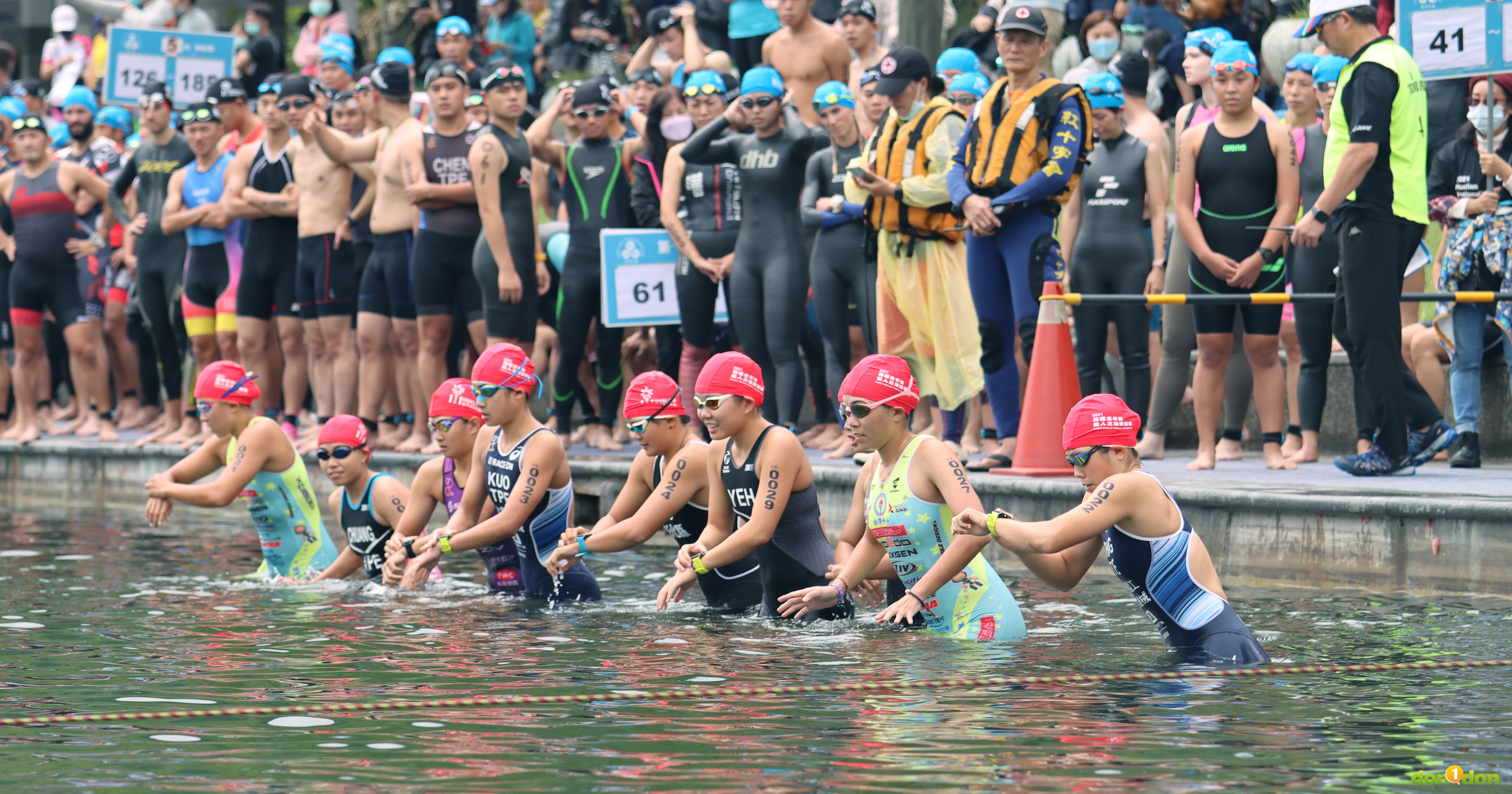 鯉魚潭再掀鐵人熱 2021花蓮太平洋鐵人三項錦標賽