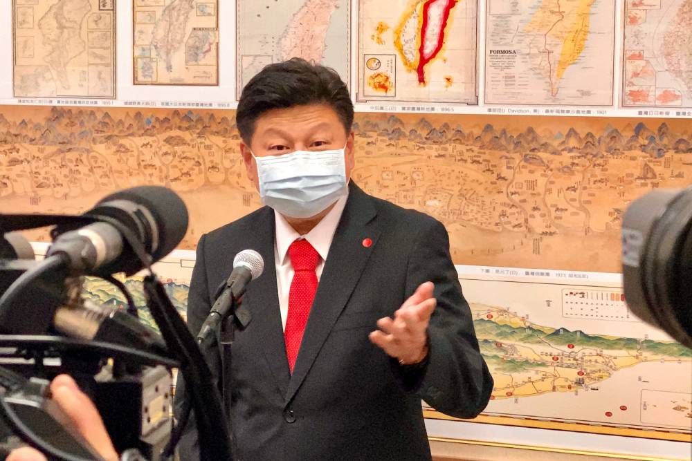 「同舟計劃」回復黨籍讓藍營炸鍋 傅崐萁籲勿再追思崇禎皇帝 60 LINE ALBUM 記者會受訪 211118 0 1