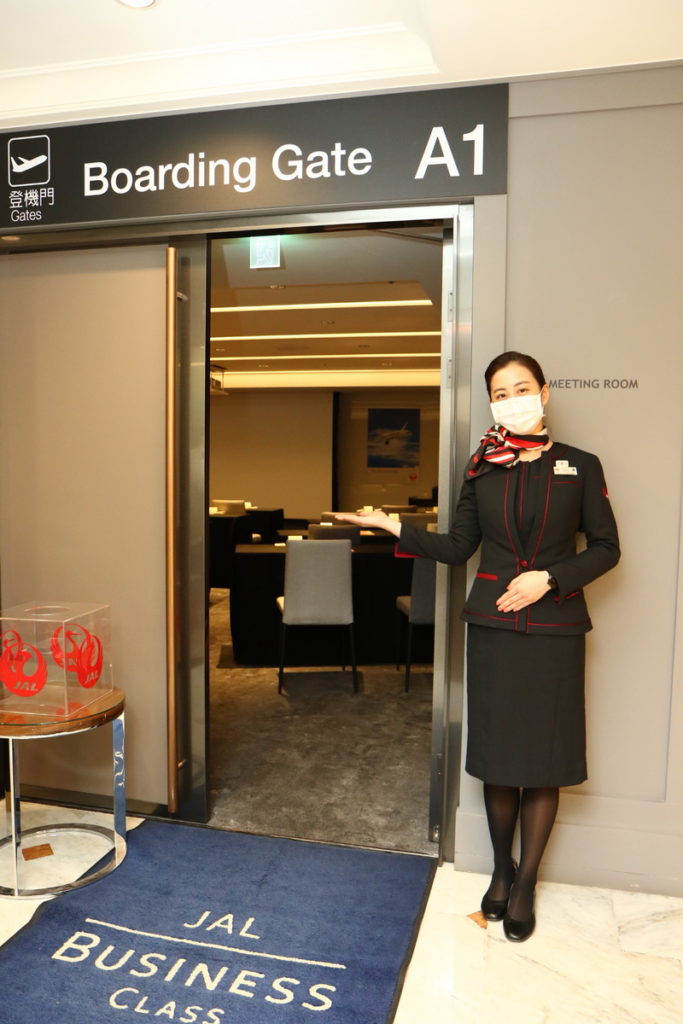 【JAL日本在地美食之旅_釧路鶴居村】日航現役空服員全程現場服務、提供如機上一般舒適感受。