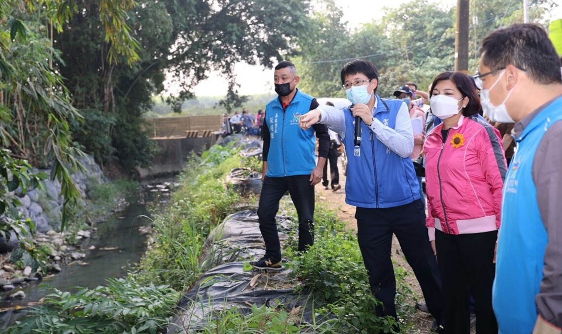 張麗善率隊勘查雲林溪災後復建工程