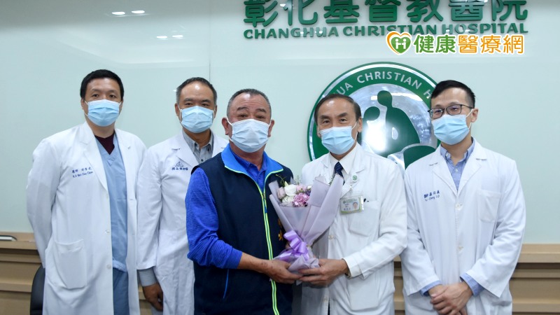 清消跌落消毒車多處骨折 微創手術助重出任務