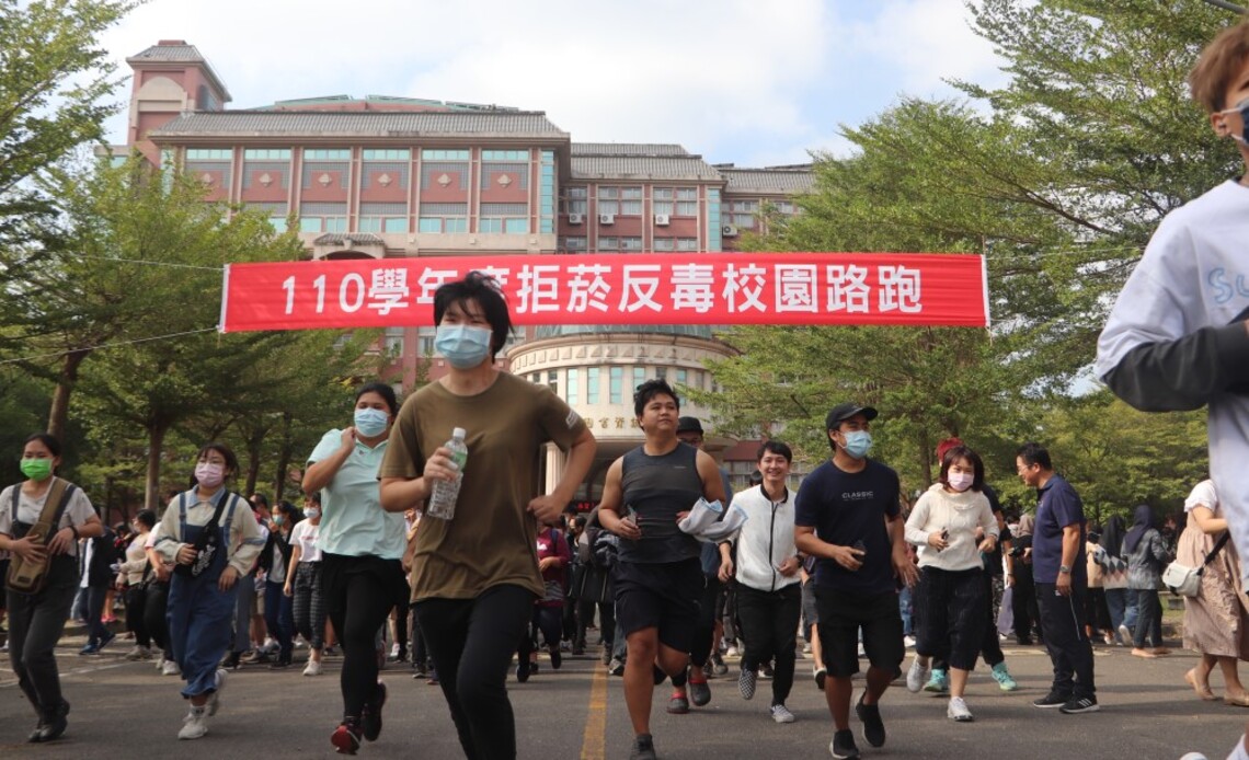 台首大校園路跑 全校師生走出戶外跑出健康