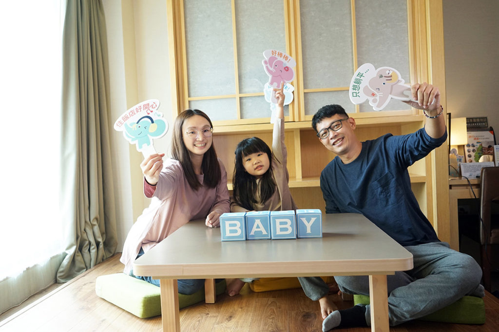 麗嬰房秉持著「陪孩子做自己」，始終帶給孩子充滿希望的愛與陪伴