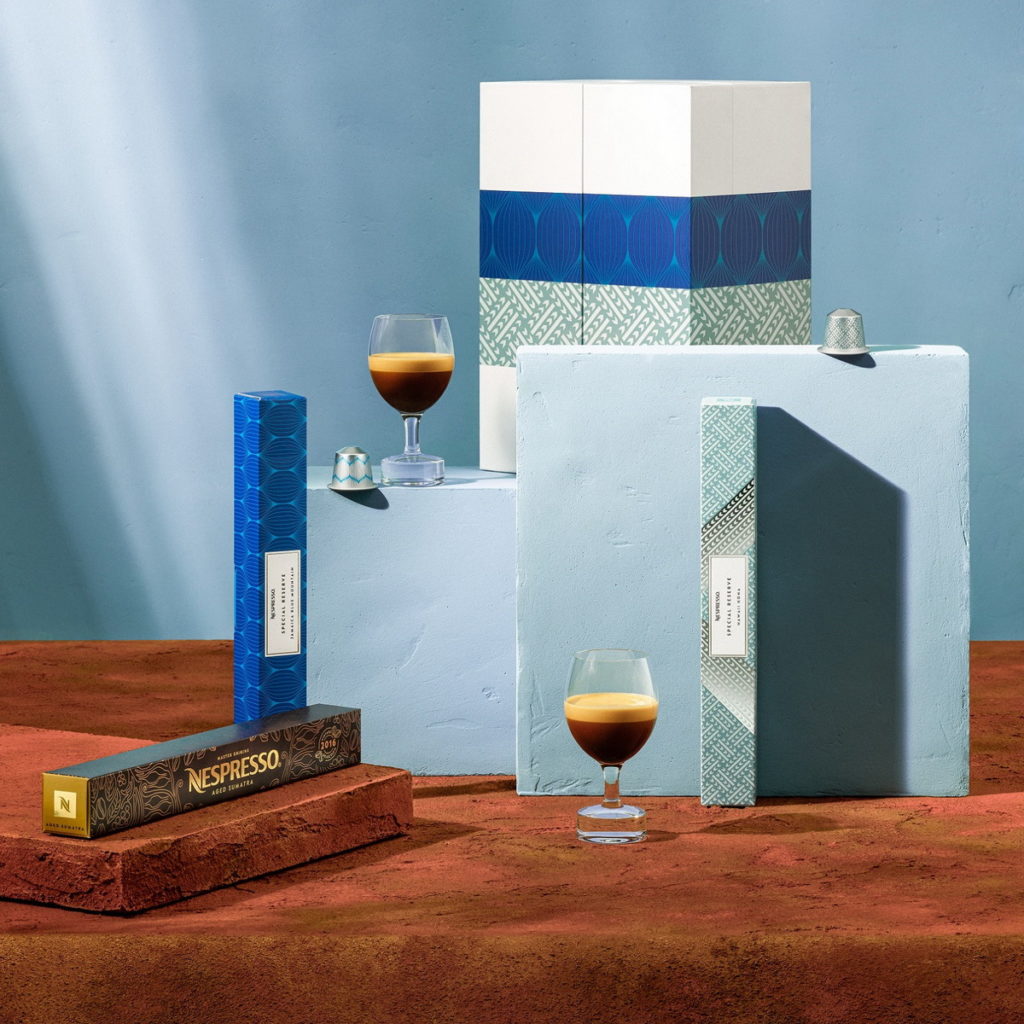 Nespresso同步推出年度臻藏咖啡禮盒(建議售價NT$2,470),細膩精緻的盒身設計,完美詮釋臻品寶藏之意