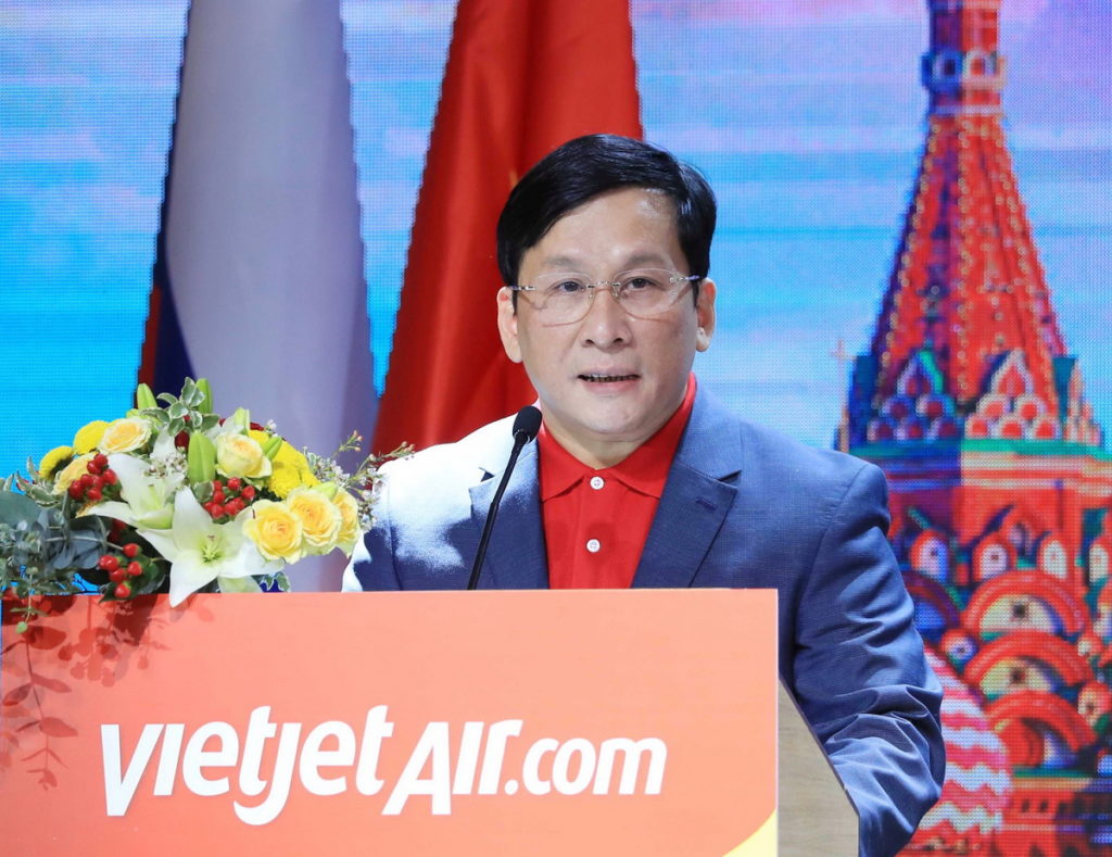 越捷航空董事總經理丁越方於新航班宣布儀式上分享