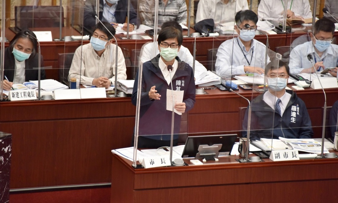 落實半導體S廊帶樞紐願景 陳其邁赴市議會專案報告「中油高雄廠土地汙染整治」