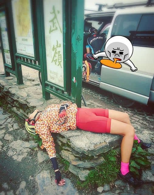 LaLa挑戰「超越顛峰中央山脈三日賽」(賽事當天武嶺暴雨啊!)圖片來源:Lala Chuang