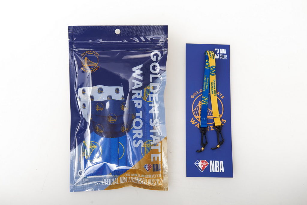 消費滿3,500元(需含乙件NBA口罩商品)即可獲得獨家限定隊伍口罩繩乙條