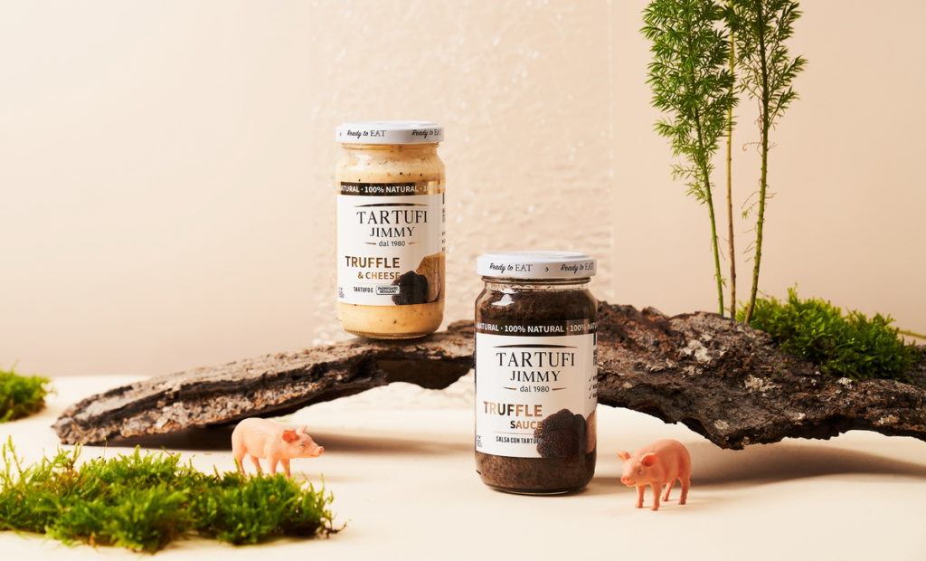 SUN FRIEND MOUTH食品專家嚴選新品登場!Tartufi Jimmy松露義大利麵醬,黑白雙鑽-原味、起司口味搶先全球於台灣首賣!12_10起,於「全家行動購」正式販售!