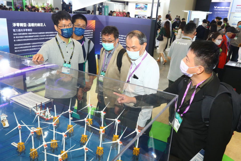 台電本(2021)年首次參加台灣國濟智慧能源週,展示台電於再生能源產業的建設成果。(貿協提供)