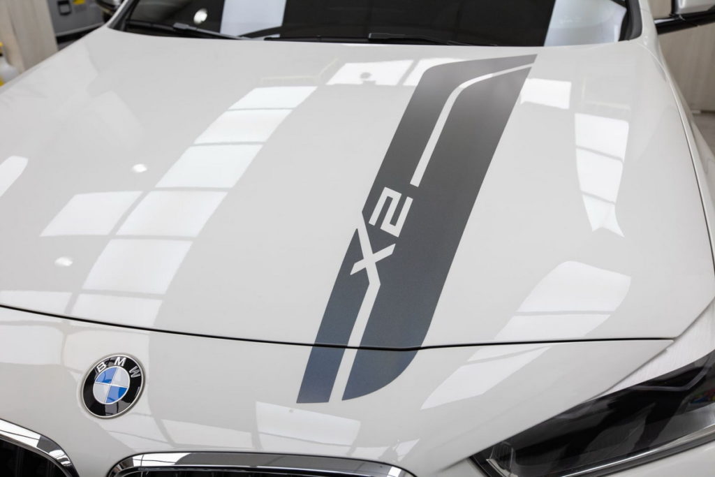 3M™ 車身改色膜2080系列有包括消光、緞面、髮絲紋等超過100種花色選擇，具備耐高溫耐曬不變色的絕佳耐候性 (3M提供)