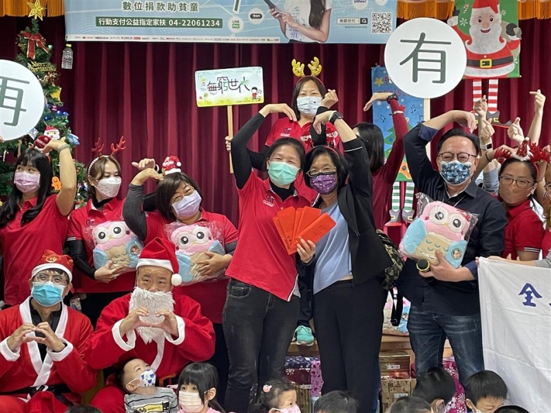 相信有愛就有奇蹟 和仁國小志工隊為家扶慢飛天使圓夢