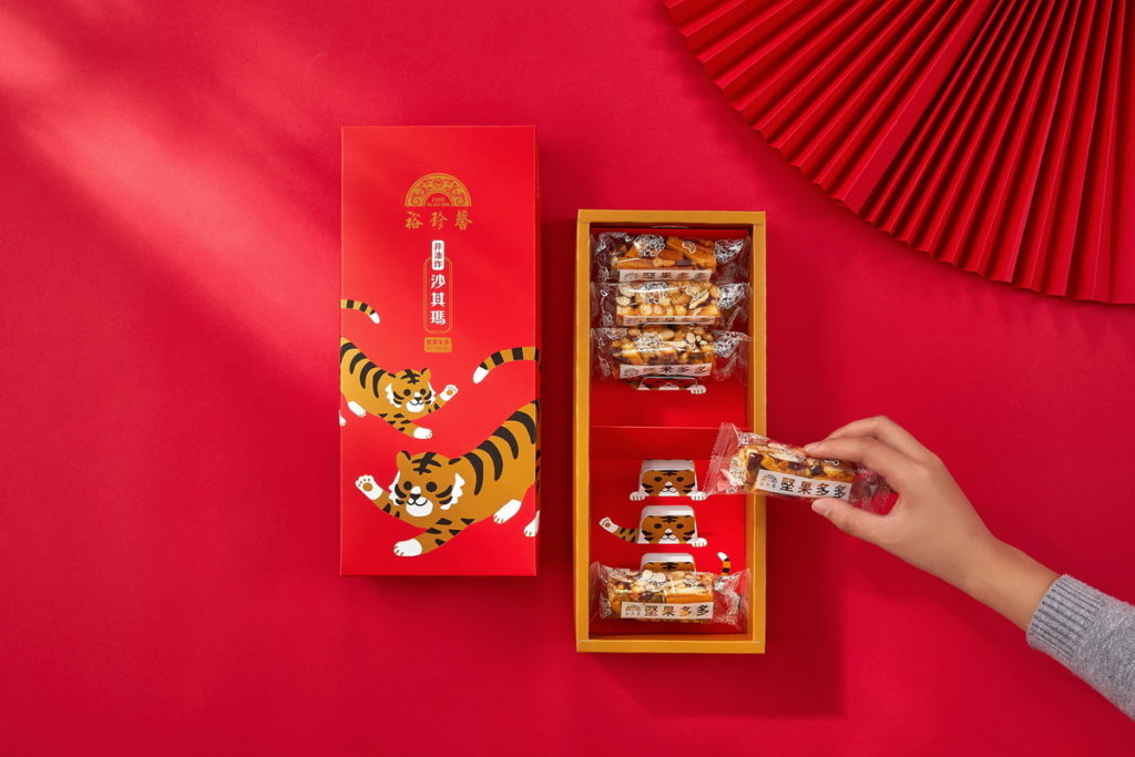 盒內設計也不馬虎!邊拿邊吃即能看見小福虎探頭跟你打招呼