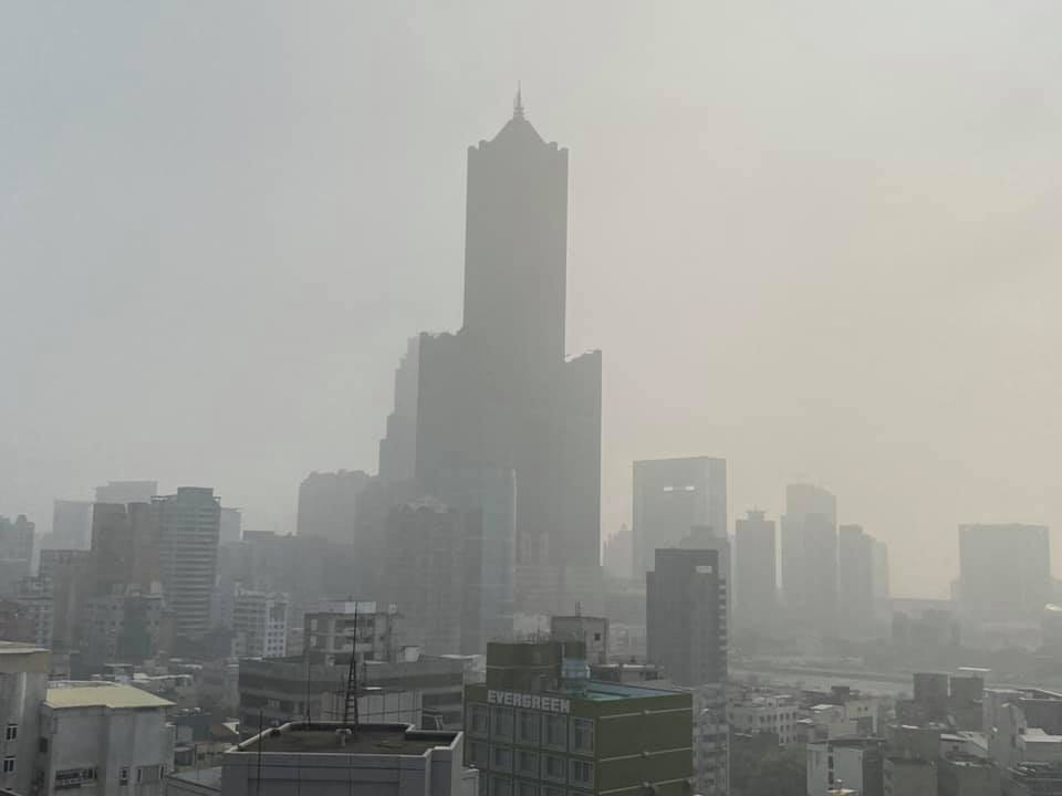 四大公投/李明璇訴求反空汙 支持四項同意救下未來的自己 61 131449474 1198627883873230 5509678066752448598 n