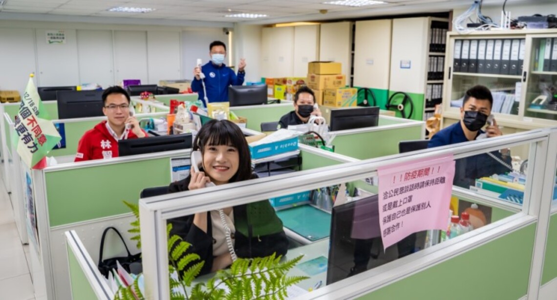 投完票繼續拚    趙天麟偕黨公職坐鎮黨部電話催票
