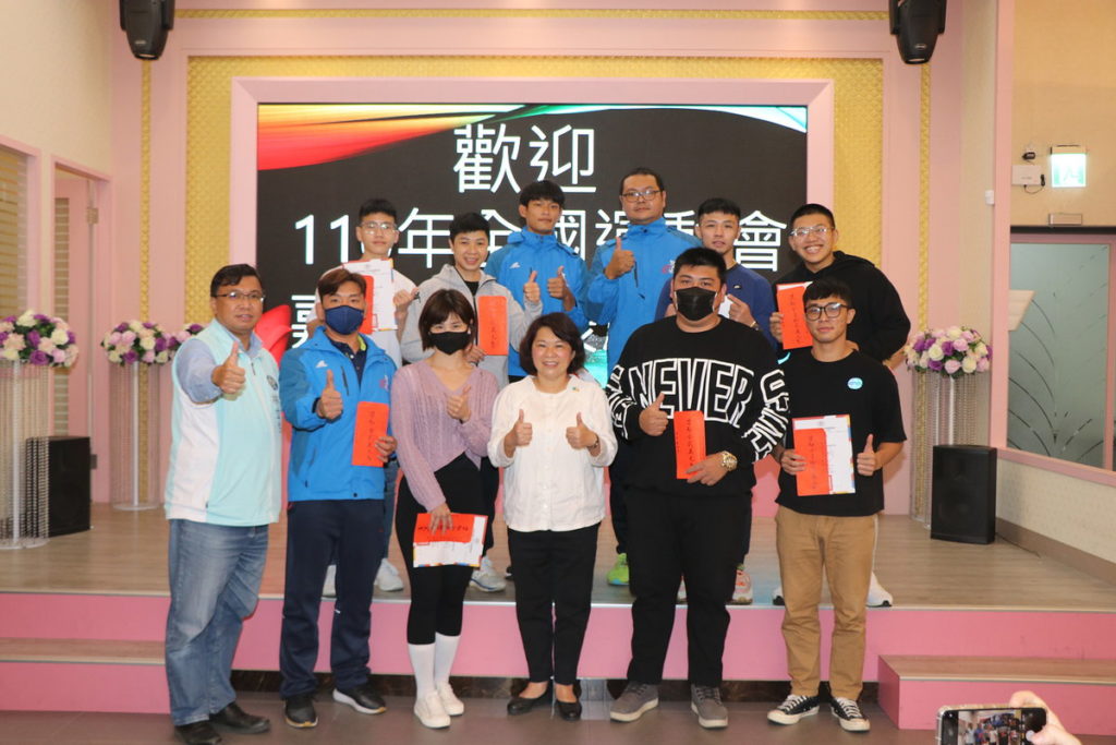 市長頒獎給選手