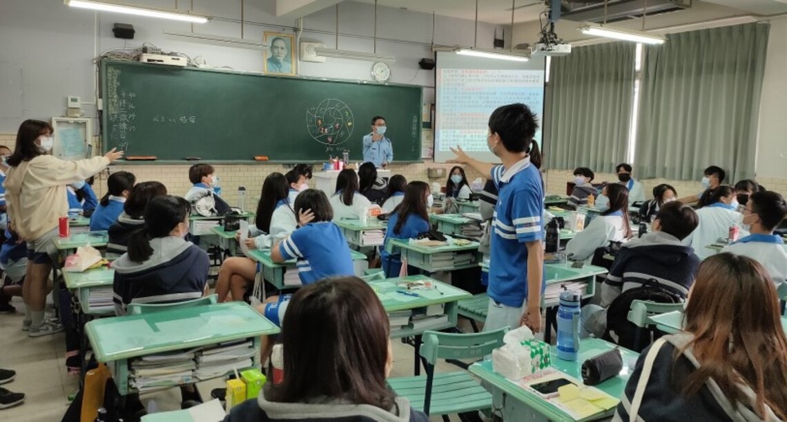 教育家部落格人物典範 明道中學熱血教官詹宗龍 曾經流連網咖,如今卻把國防課教成夯課