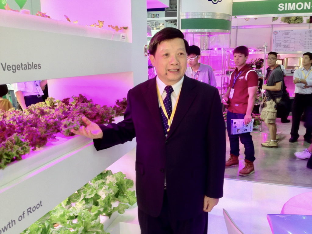 億光電子葉寅夫董事長