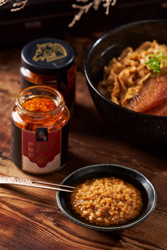 真材實料的豐味烏金拌麵醬,一開封就香氣四溢