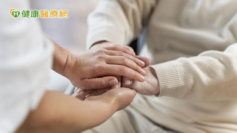 「這職業」介於醫師與病人之間 沒有他可不行