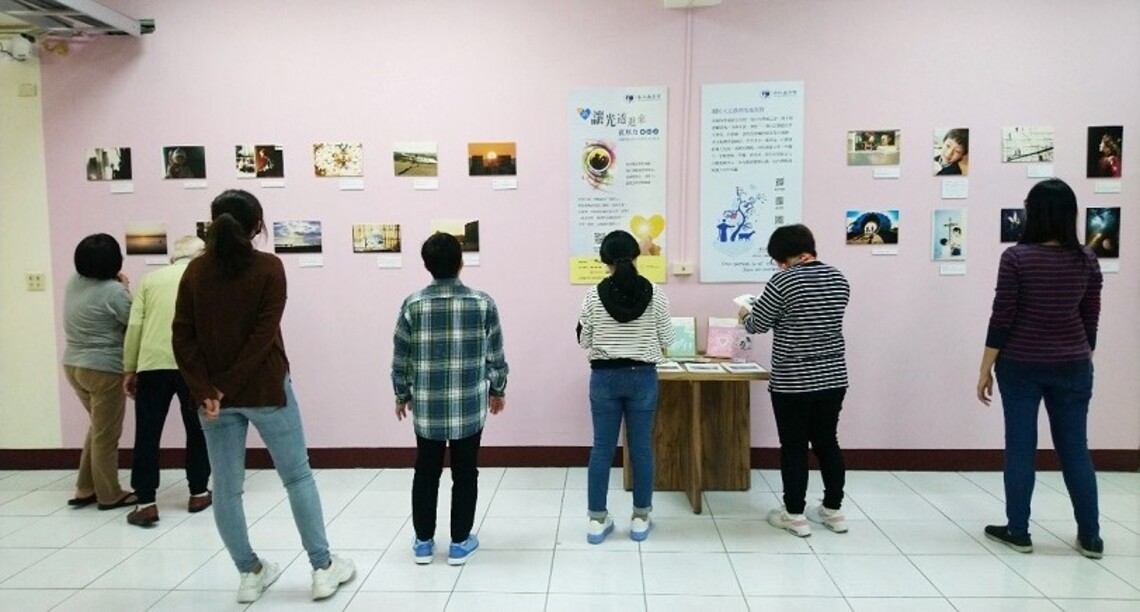 南鼓山圖書館展出復原力    讓光透進來