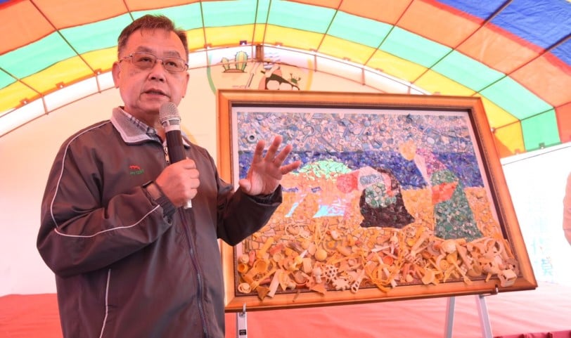 可能是 1 人和站立的圖像
