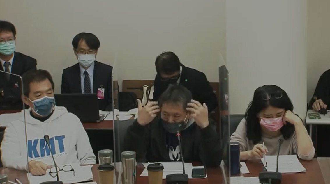 史無前例總預算逕付二讀/綠營承諾提復議 回歸委員會審查 104 122307