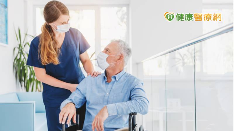 助染疫康復者回歸正常生活! 健保署開辦「整合門住診照護」